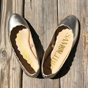 Silver Sam & Libby Scallop Ballet Flats